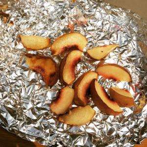 Broiled White Peaches